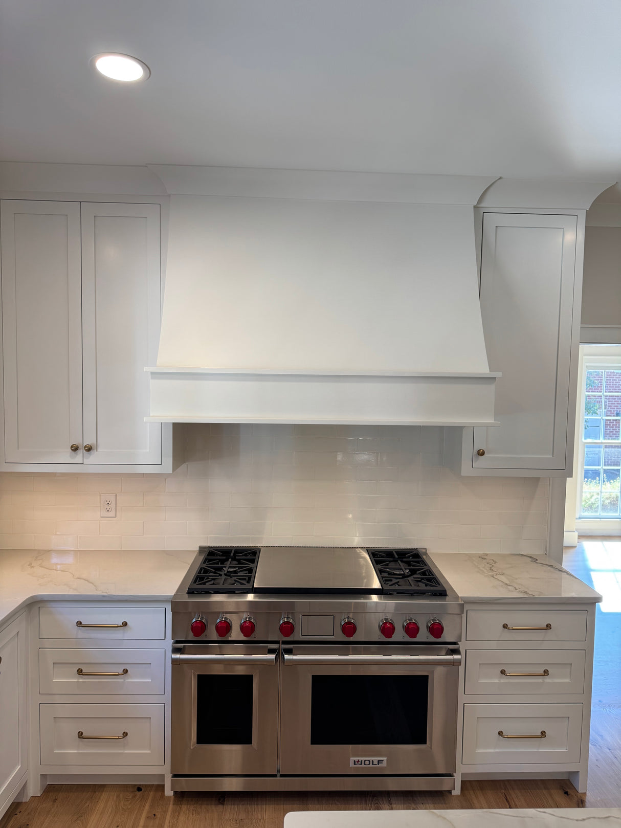 Curved Range Hood