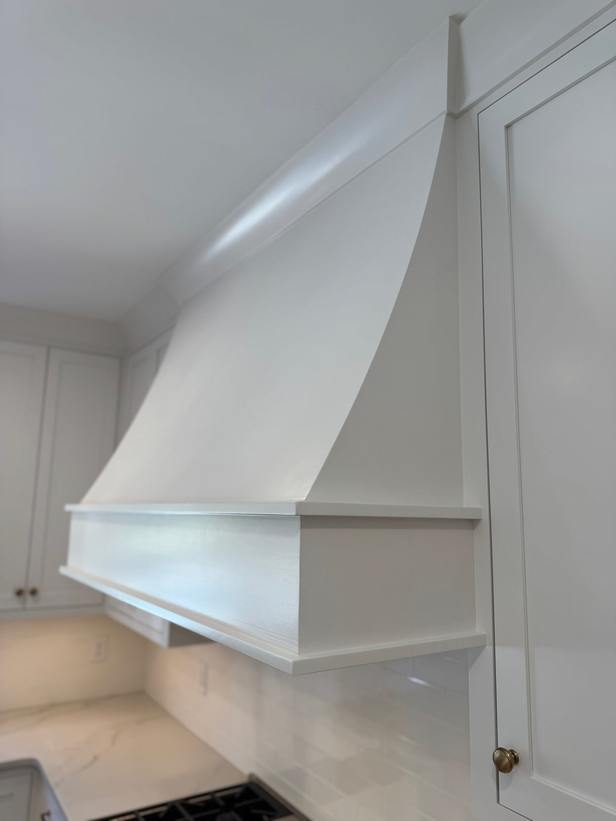 Curved Range Hood
